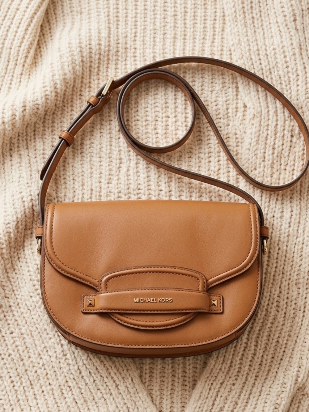 Michael Kors Cary Medium Leather Saddle Bag | Acorn Brown Crossbody